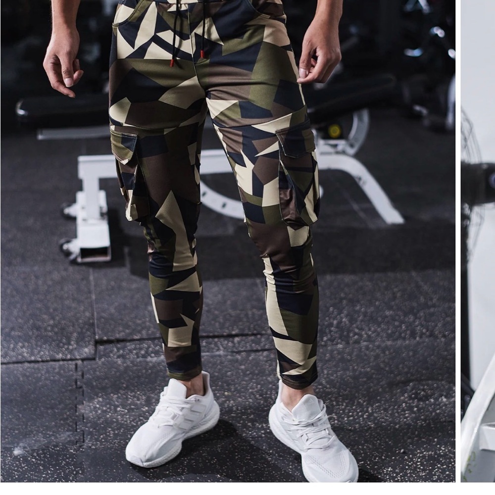 Men's Geometric Camo Cargo Joggers - Olive/Tan